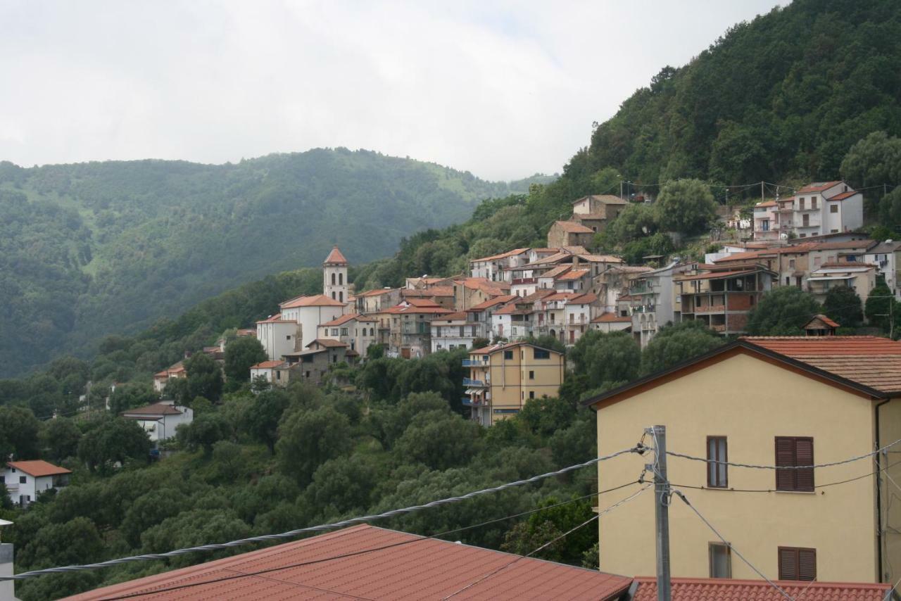 Casa Vacanza A Casa Mia San Mauro la Bruca Exterior foto